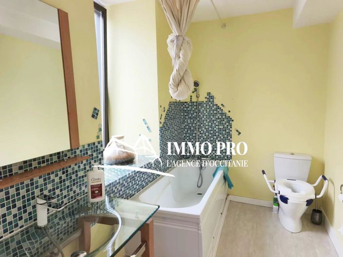 Image No.8-6 Bed House for sale