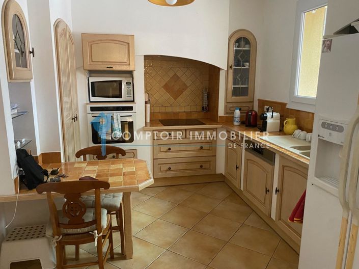 Image No.6-4 Bed House for sale