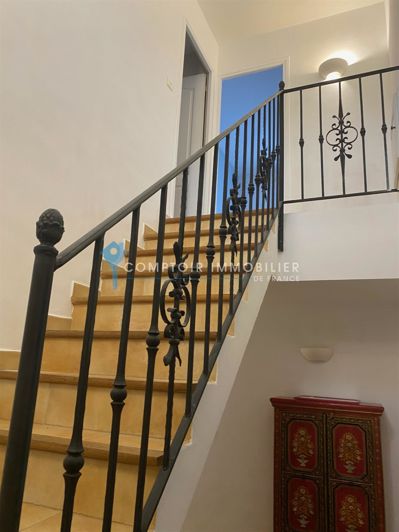 Image No.8-4 Bed House for sale