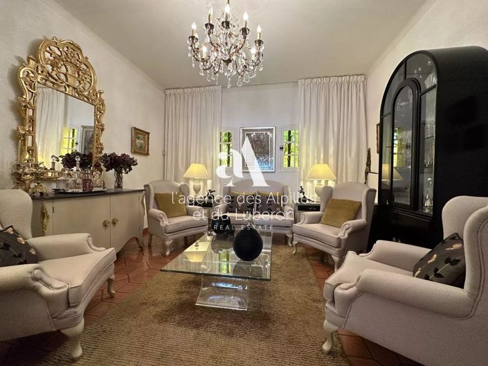 Image No.7-5 Bed House for sale