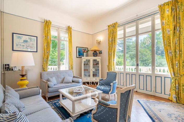 Image No.3-9 Bed House for sale