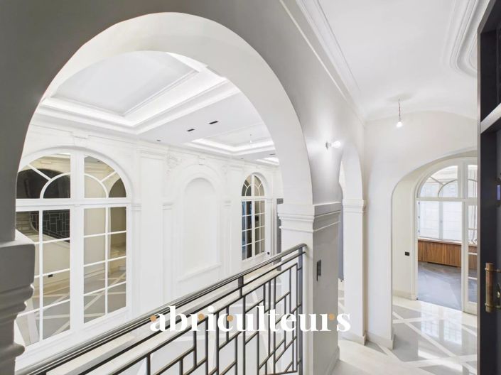 Image No.15-5 Bed House for sale