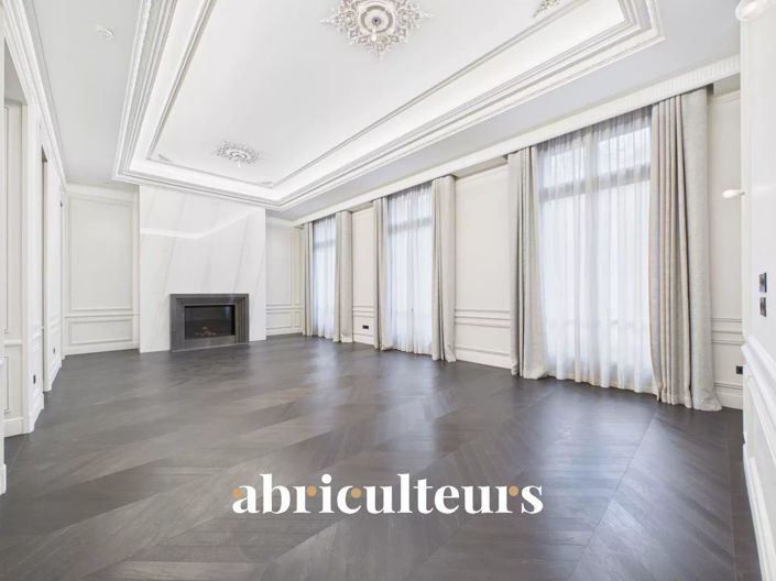 Image No.3-5 Bed House for sale