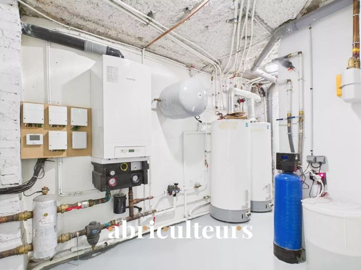 Image No.32-5 Bed House for sale