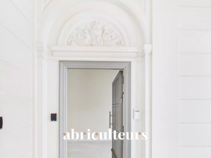 Image No.33-5 Bed House for sale