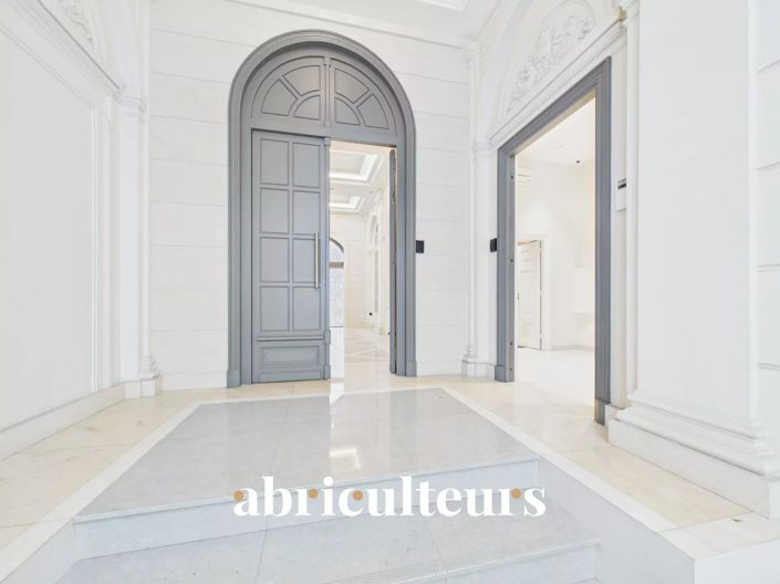 Image No.5-5 Bed House for sale