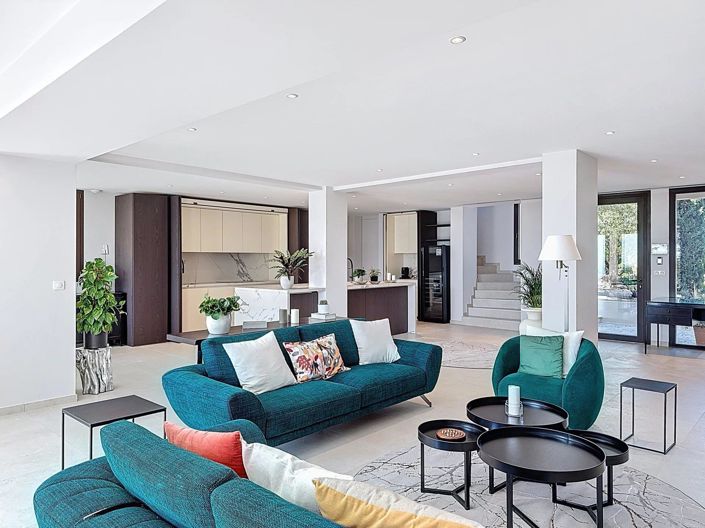 Image No.10-3 Bed House for sale