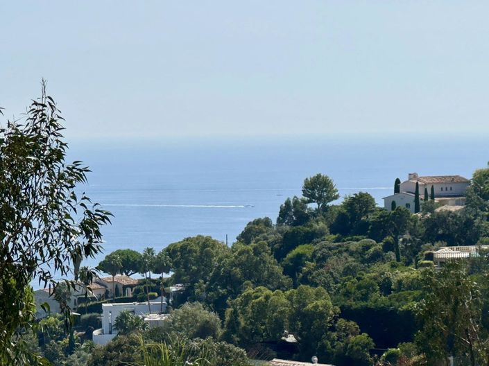 Image No.6-3 Bed House for sale