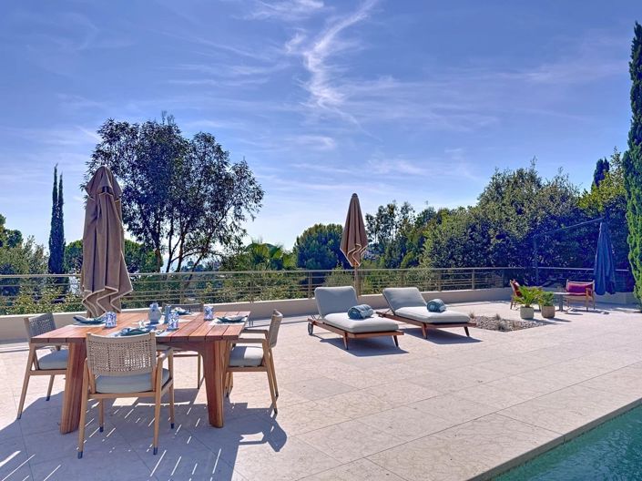 Image No.8-3 Bed House for sale