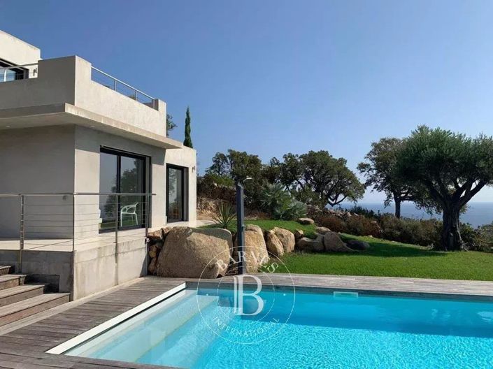 Image No.15-8 Bed House for sale