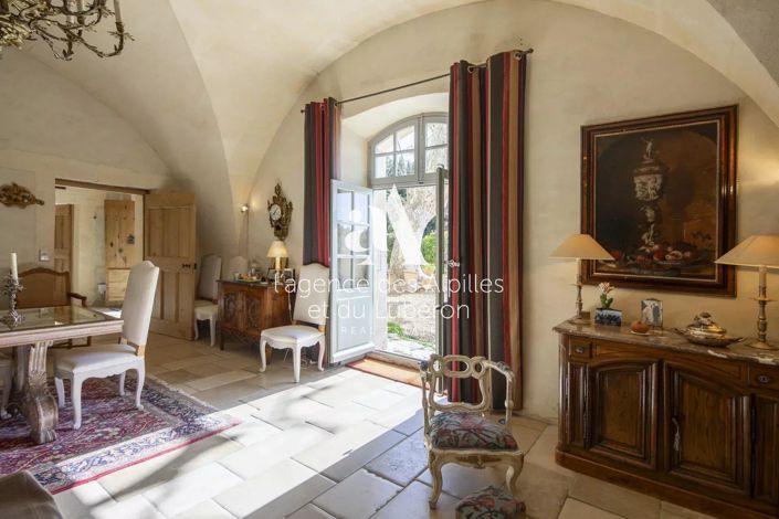 Image No.12-5 Bed House for sale