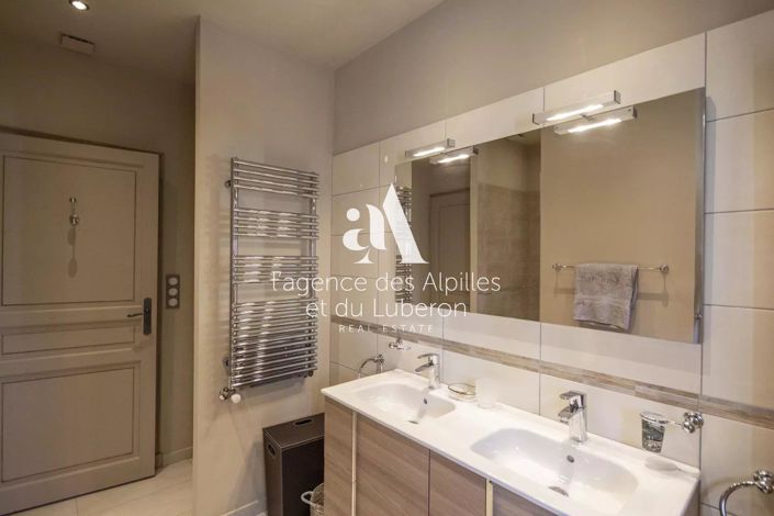 Image No.22-5 Bed House for sale