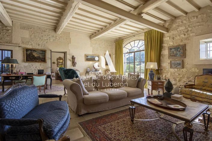 Image No.3-5 Bed House for sale