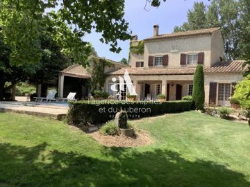1 - Maussane-les-Alpilles, House