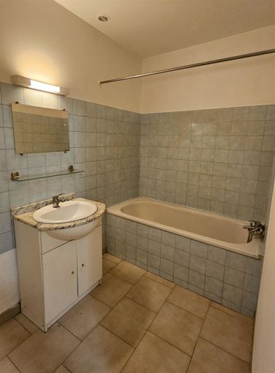 Image No.8-House for sale