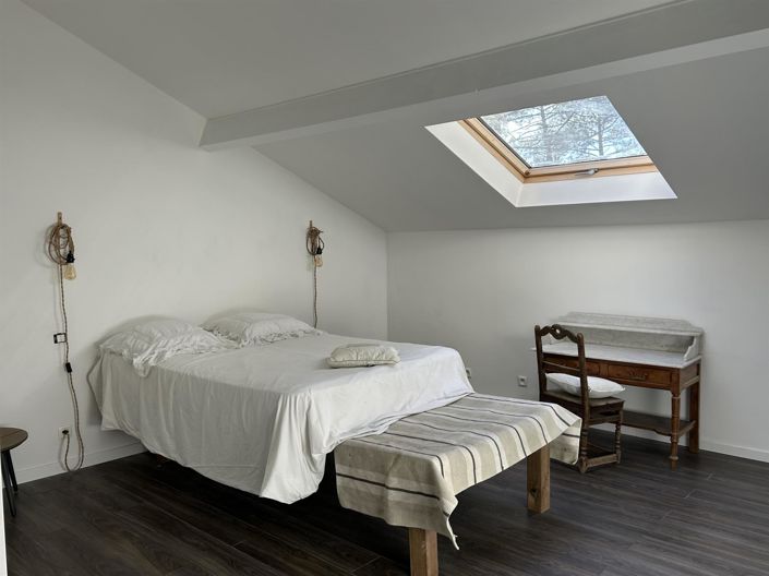 Image No.11-6 Bed House for sale