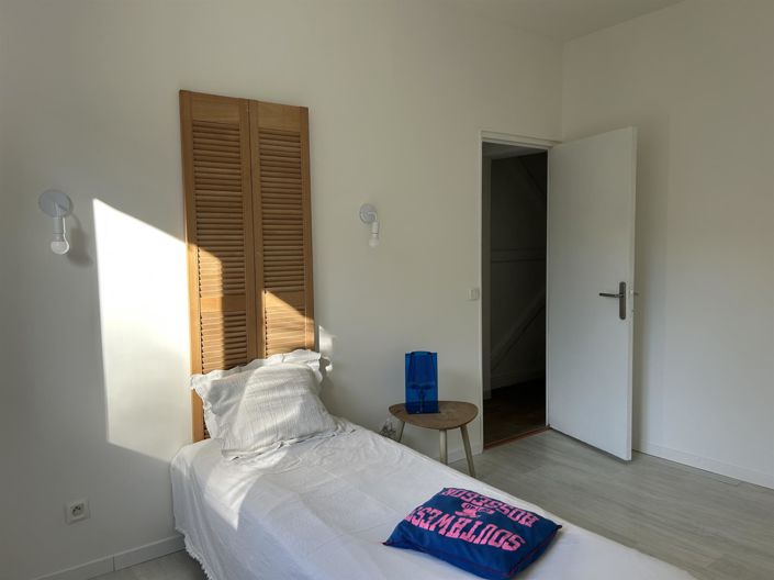 Image No.13-6 Bed House for sale