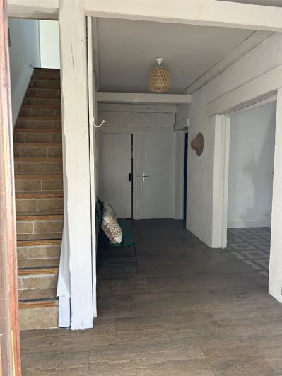 Image No.15-6 Bed House for sale