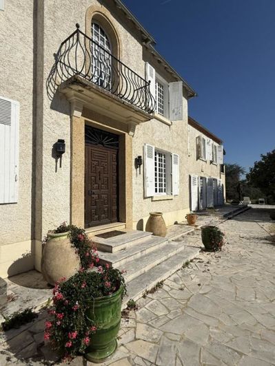 Image No.3-7 Bed House for sale