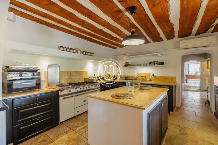 Image No.10-8 Bed House for sale