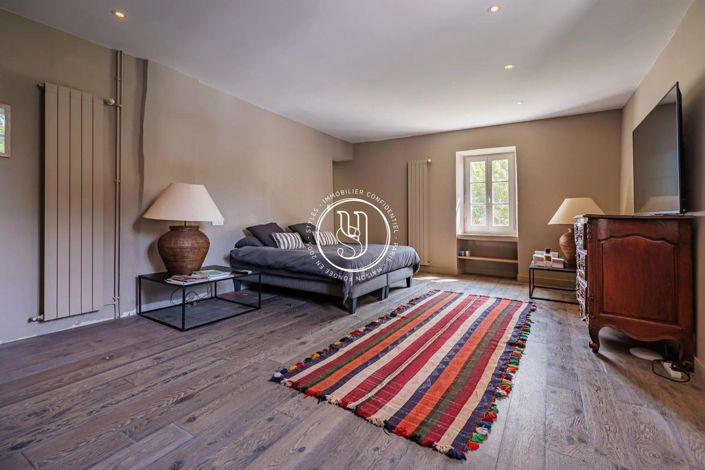 Image No.15-8 Bed House for sale