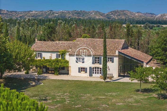 Image No.2-8 Bed House for sale