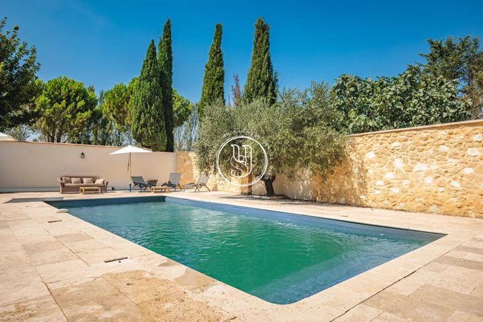 Image No.4-8 Bed House for sale