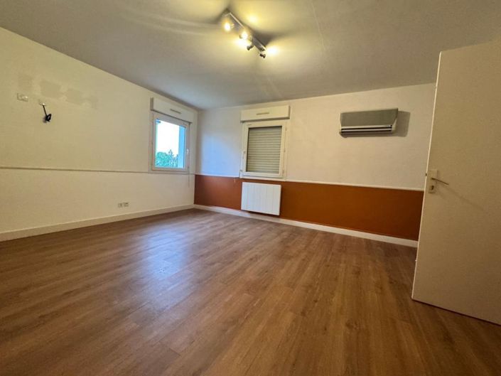 Image No.7-Maison de 9 chambres à vendre à Domérat