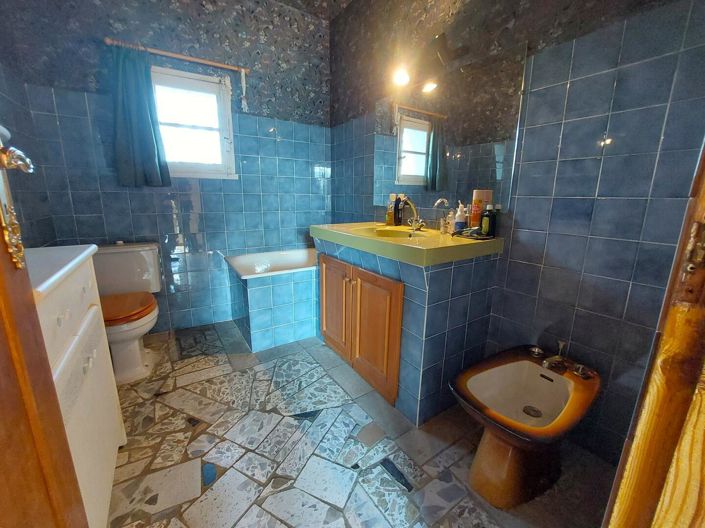 Image No.19-4 Bed House for sale