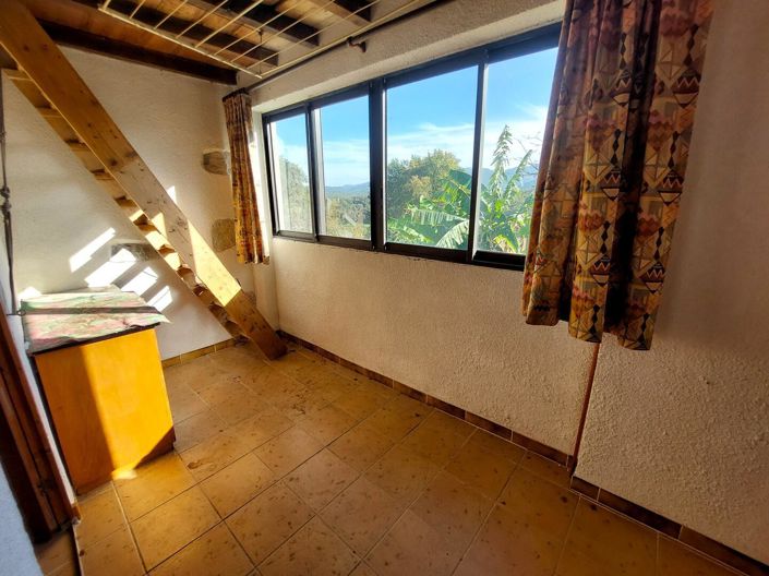 Image No.20-4 Bed House for sale