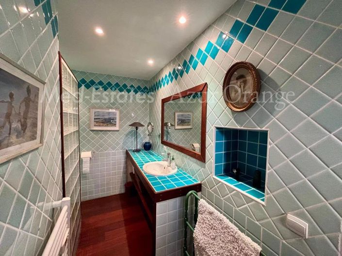 Image No.12-5 Bed Apartment for sale