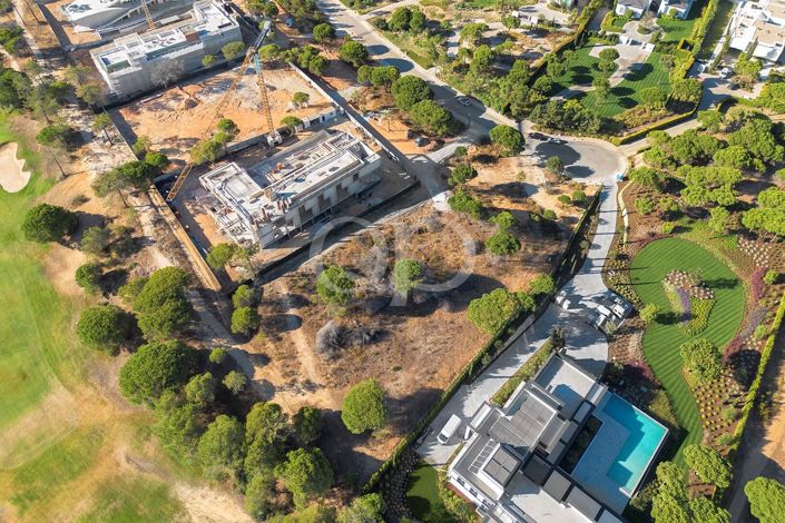 Image No.85-5 Bed House for sale