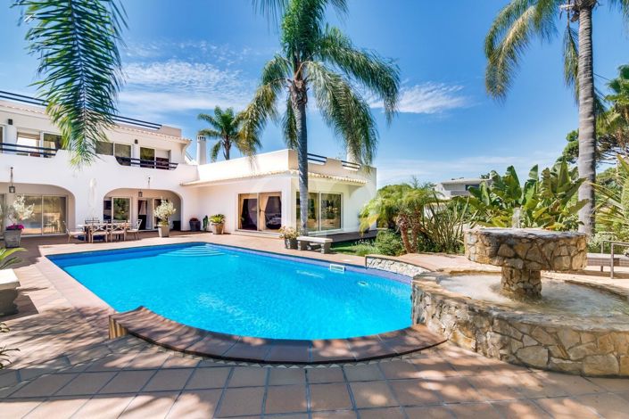 Image No.24-4 Bed House for sale