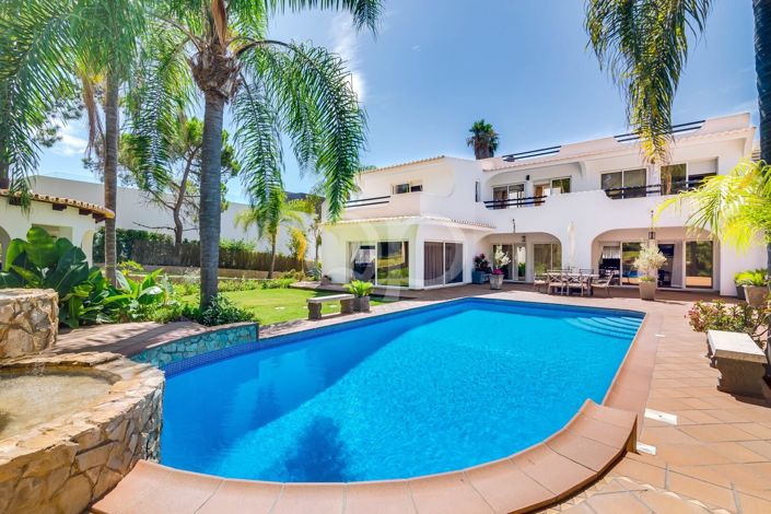 Image No.25-4 Bed House for sale