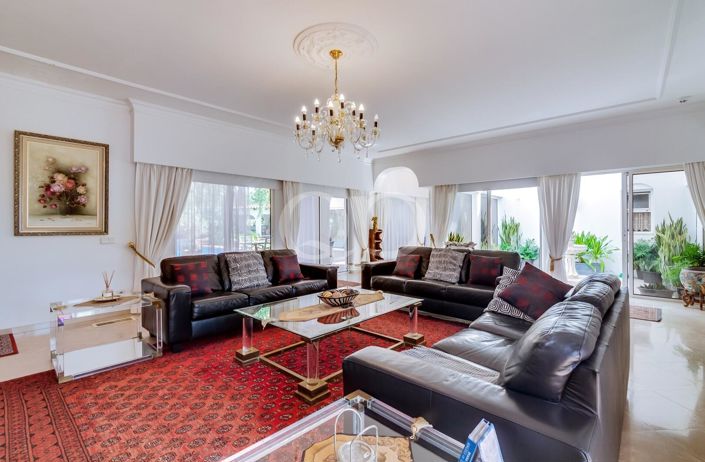 Image No.26-4 Bed House for sale