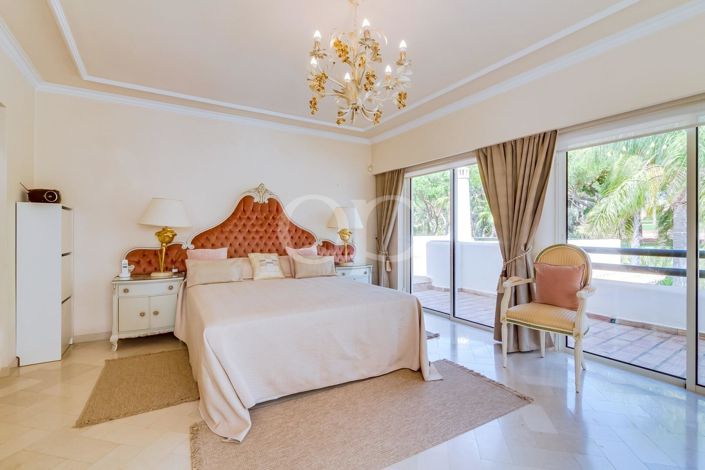 Image No.40-4 Bed House for sale