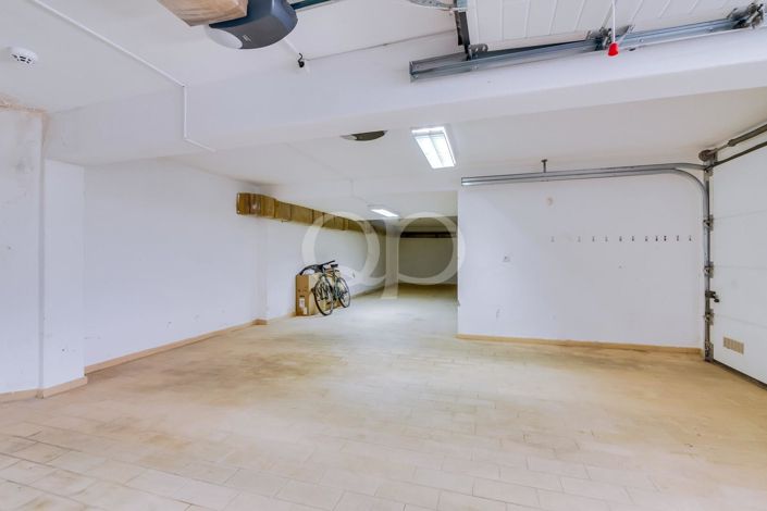 Image No.44-4 Bed House for sale