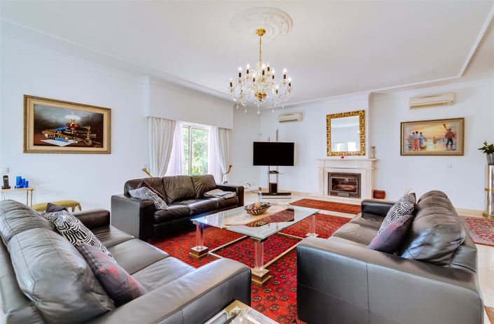 Image No.52-4 Bed House for sale