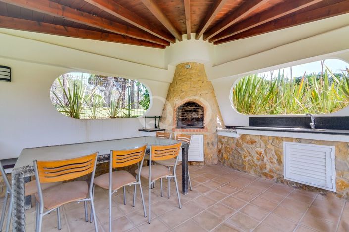 Image No.9-4 Bed House for sale