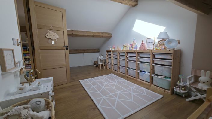 Image No.12-3 Bed House for sale