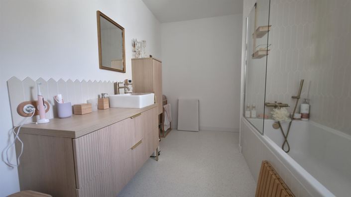 Image No.14-3 Bed House for sale