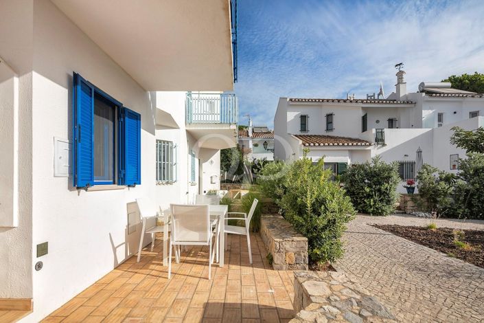 Image No.15-3 Bed House for sale