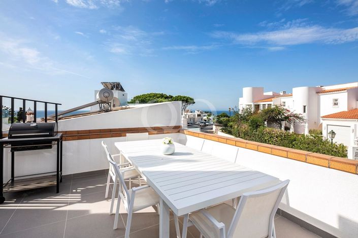 Image No.16-3 Bed House for sale