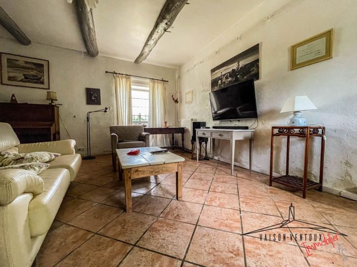 Image No.10-6 Bed House for sale