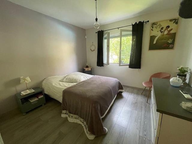 Image No.15-5 Bed House for sale