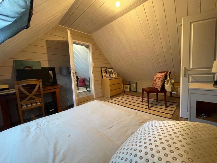 Image No.18-5 Bed House for sale