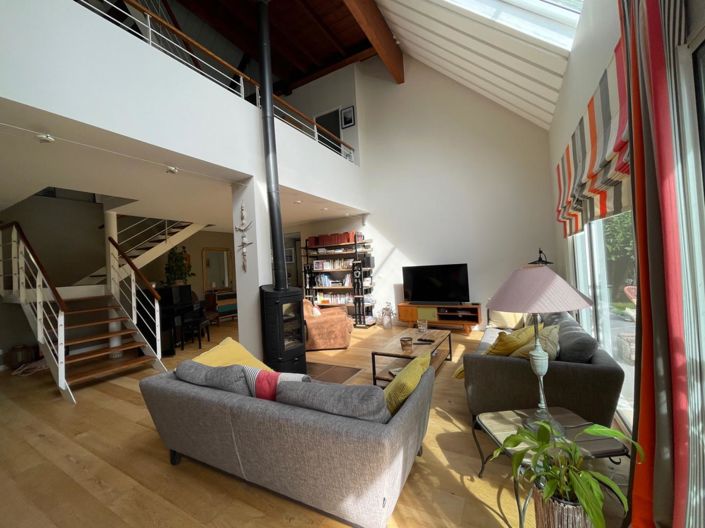 Image No.4-5 Bed House for sale