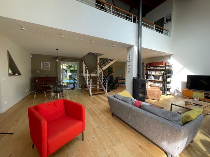 Image No.5-5 Bed House for sale