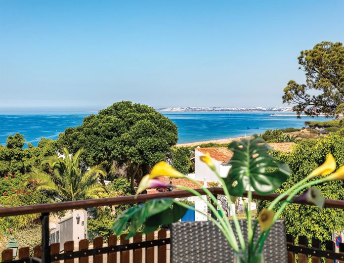 Image No.21-3 Bed House for sale