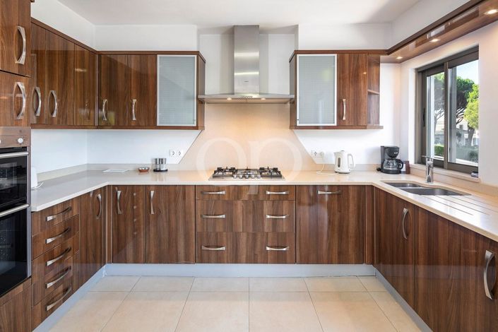 Image No.4-3 Bed House for sale